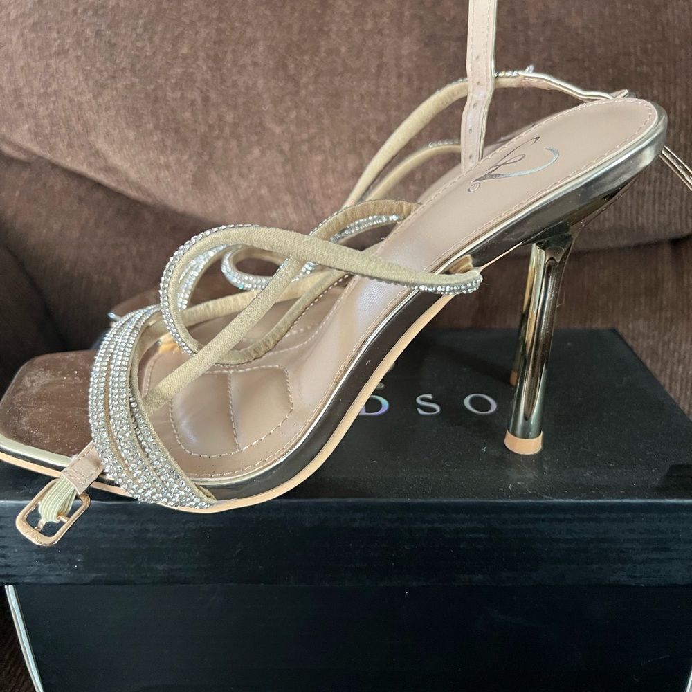 Windsor Gold Narala  Stiletto Heels - Picture 4 of 8